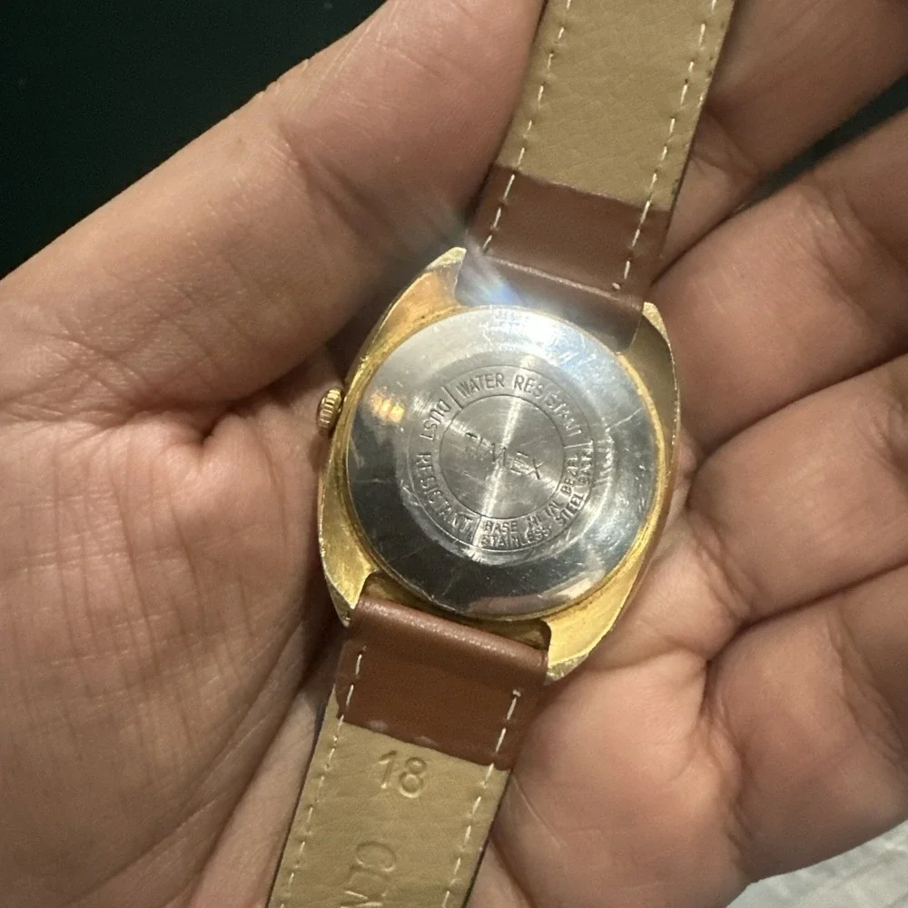 Works Vintage 1973 Timex Marlin Gold Tone Date 34mm Mens Watch Manual Wind Rare